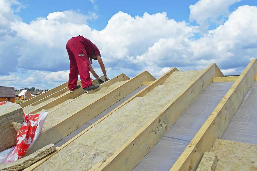 ‍♂️как выбрать утеплитель для крыши дома: лучшие производители на 2022 год