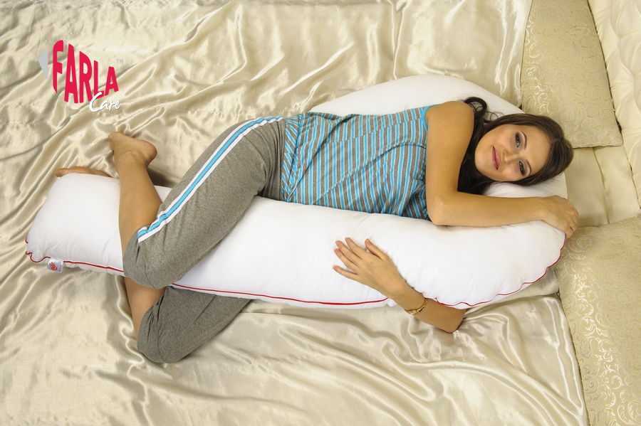 Как пользоваться подушкой для беременных. Подушка для беременных. Подушка для беременных для сна. Валик подушка для беременных для сна. Длинная подушка для беременных.